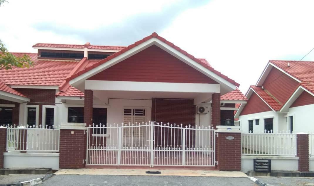 Seri Homestay 293 Sungai Petani Eksteriør billede